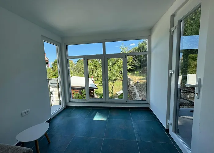 Casa de Férias Ha-lu 2 *